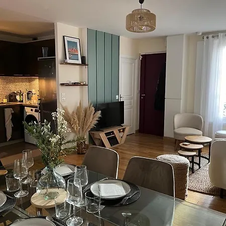 Apartment A 10mn De Paris - *